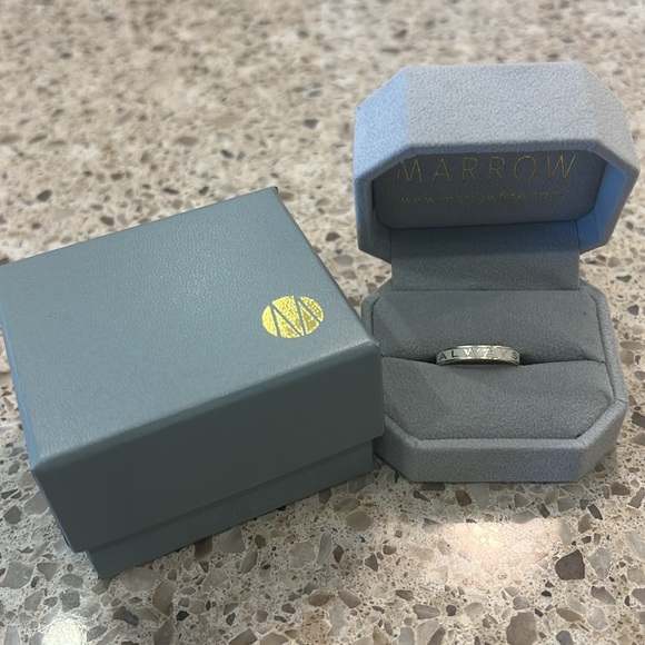 Marrow Fine jewelry 14k yellow gold white enamel size 6 always ring - Picture 5 of 9